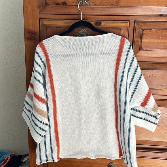 Women’s White Sweater With Striped Sleeves Size XL NWOT - Picture 4 of 8